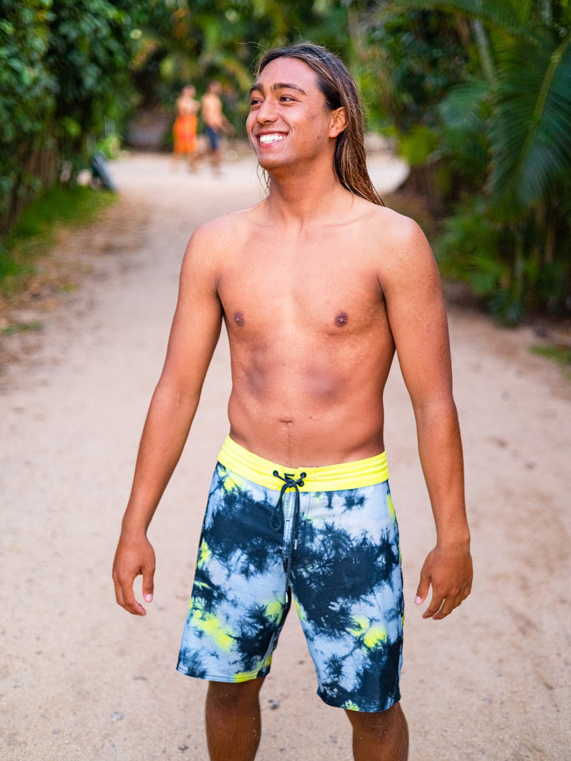 Saturate Stoney 19" Boardshort - LIME TIE DYE