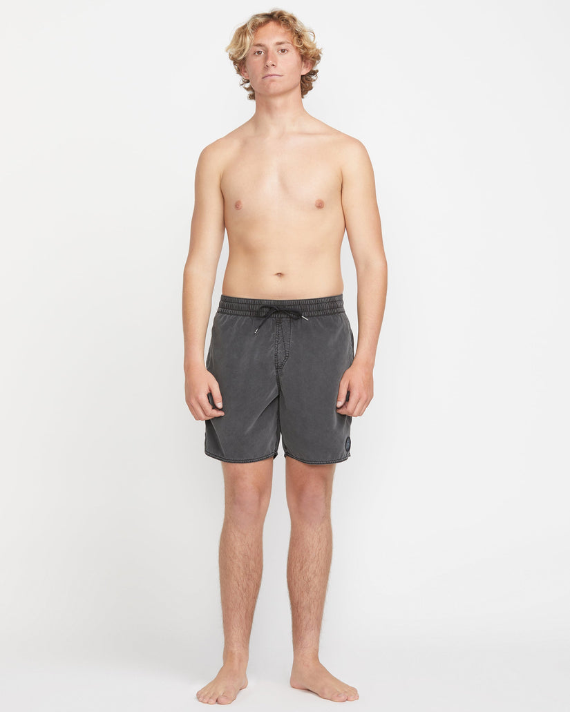 Center Trunk 17" Boardshort - BLACK